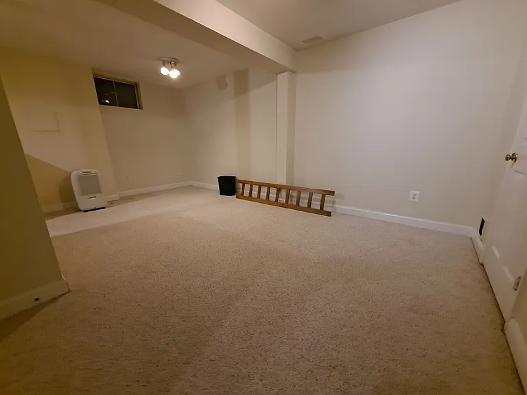 6016 Rockton Ct — Photo 6
