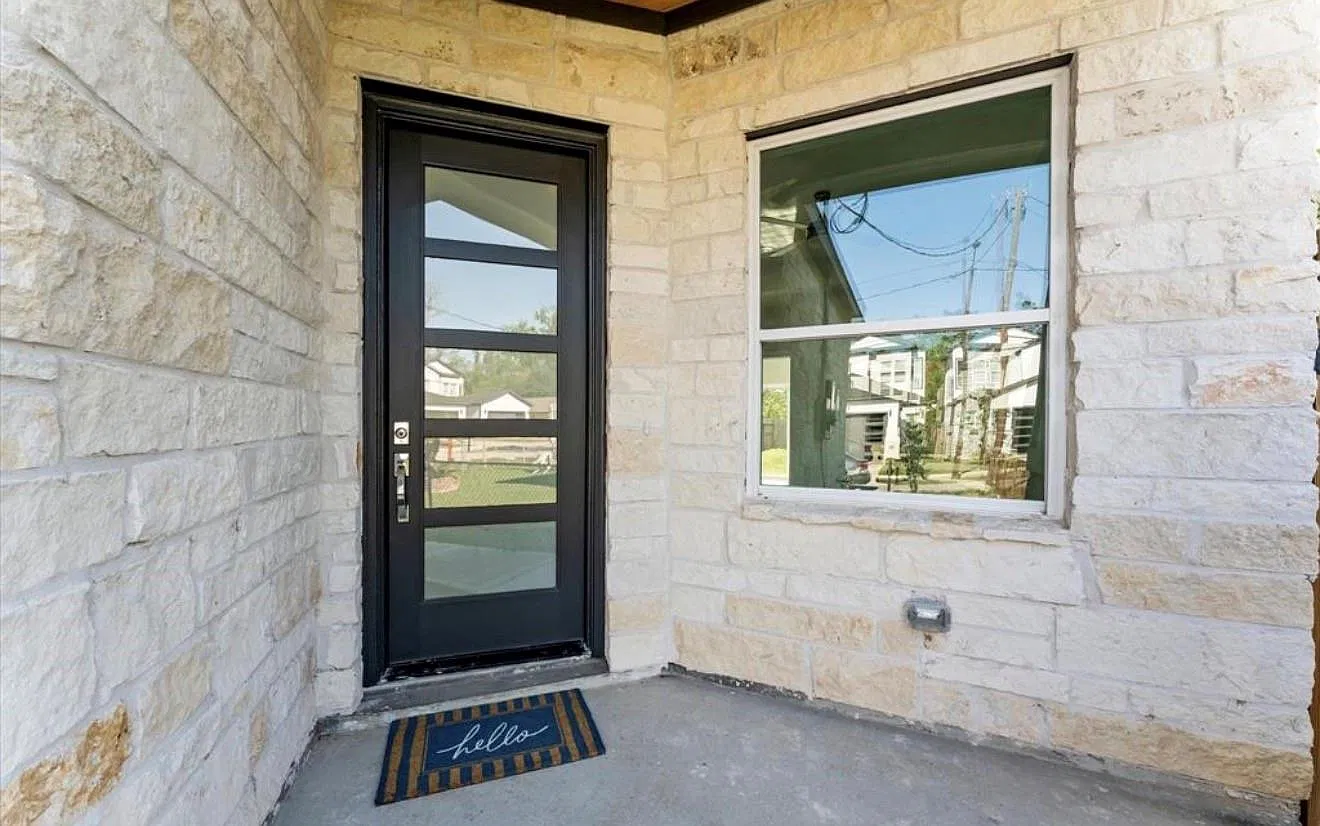 4 bed, 2.5 bath, 1626 sqft, $2,250 — Photo 2