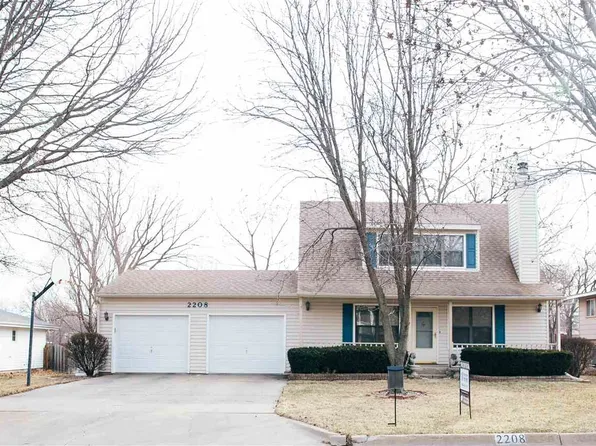 2208 Lawrence Rd, Manhattan, KS 66502