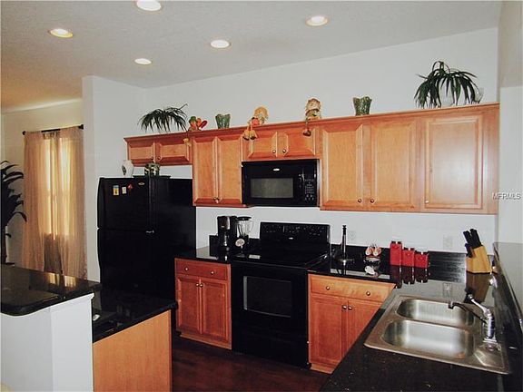 3rd image of 7614 Long Island Dr