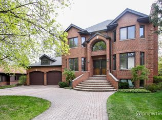 2341 S De Cook Ct, Park Ridge, IL 60068