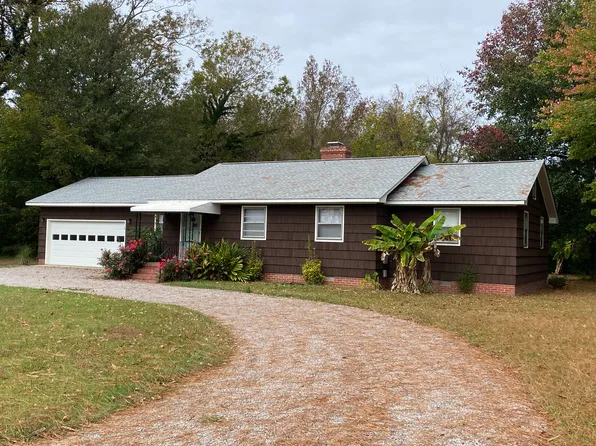 2604 N Landing Rd, Virginia Beach, VA 23456