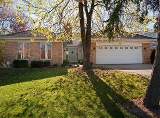 310 Bonnie Brae Rd, Hinsdale, IL 60521