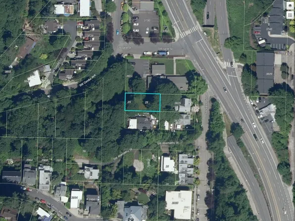 25 SW Abernethy St, Portland, OR 97239