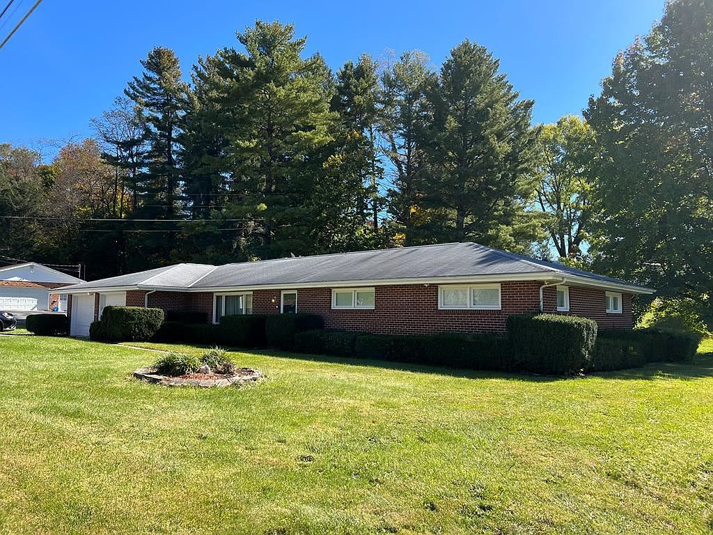 152 Sheppet St, Bluefield, WV 24701 Zillow