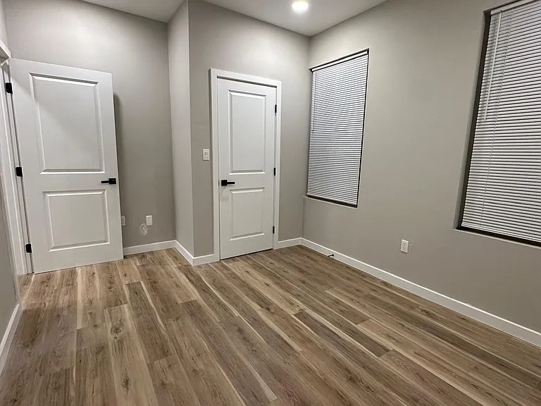 4250 Lancaster Ave #2 — Photo 5