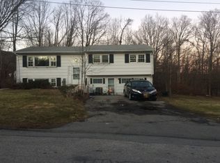 22 4th St, Monroe, NY 10950