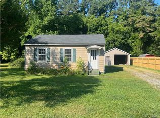206 Savedge Ave, Wakefield, VA 23888