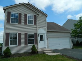 2185 N Camden Ln, Round Lake Beach, IL 60073