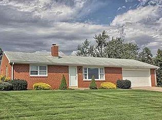 5150 Board Rd, Mount Wolf, PA 17347