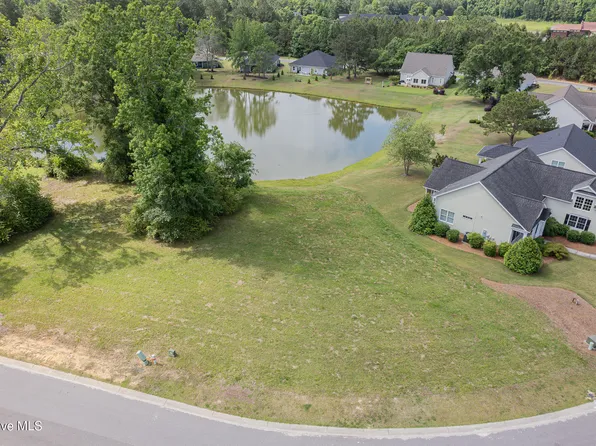 111 Firethorn Circle, Wallace, NC 28466