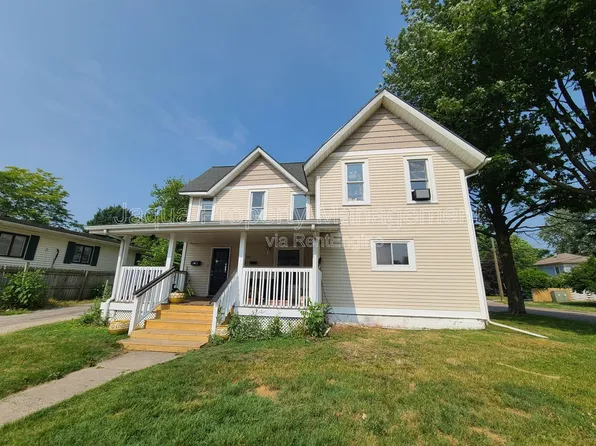 556 Broadway St #2B, South Haven, MI 49090