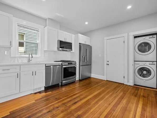 29 Magnolia St APT 1, Dorchester, MA 02125