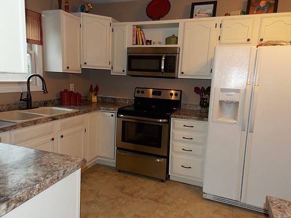 5th image of 156 E Columbus St