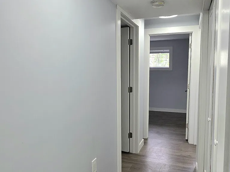 76 E Rundle Pl SW — Photo 15