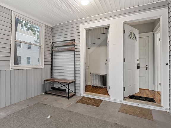 4th image of 143 Highland Ave