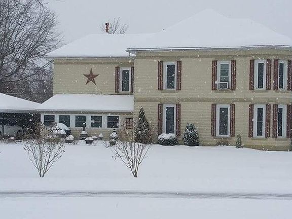 3rd image of 137 Elliott Ave