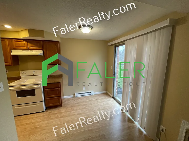 5351 Dunmore Dr — Photo 6