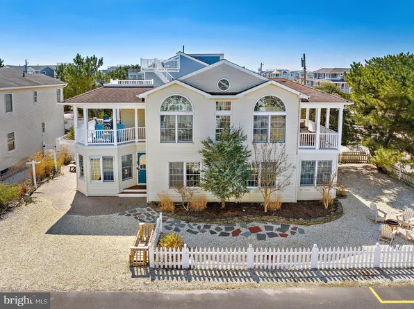 100 E Muriel Ave, Brant Beach, NJ 08008