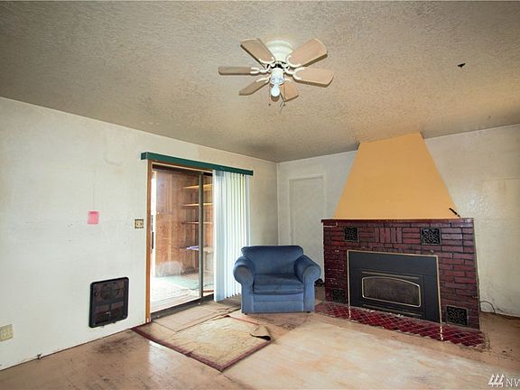 2nd image of 7805 Rainier Dr