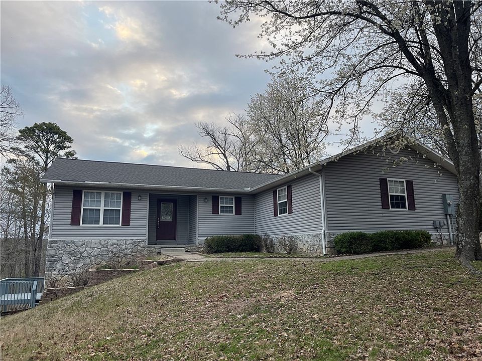 1st image of 2 Itetbury Ln