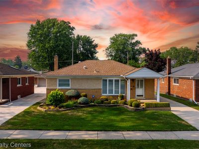 22635 Lincoln St, Saint Clair Shores, MI, 48082