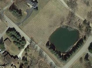 Maple Row, Lapeer, MI 48446