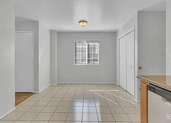 2 bed, 1.5 bath, $1,675 — Photo 4