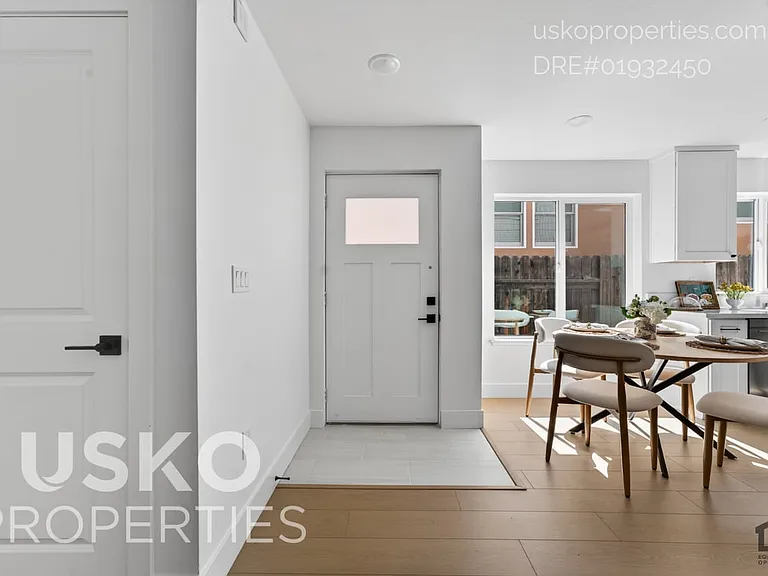 2708 T St #1 — Photo 4