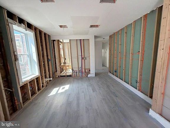 3rd image of 258 S 55th St
