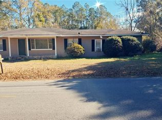 1906 Buchannon St, Waycross, GA 31501