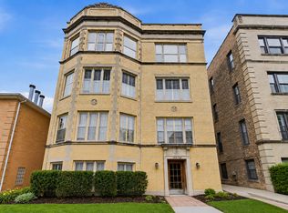 2060 W Farwell Ave APT 2, Chicago, IL 60645