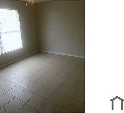 3400 Mildred Ave — Photo 7