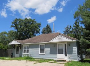 9769 270th Ave, Trevor, WI 53179