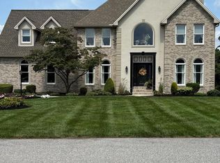 18 Tiffany Dr, Carlisle, PA 17015