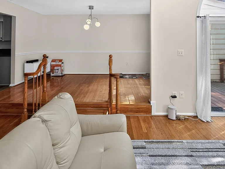 9205 Gatewater Ter — Photo 8