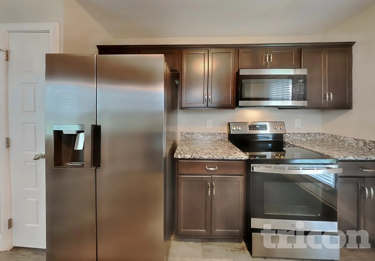 1093 Whitney Drive Clarksville TN — Photo 4