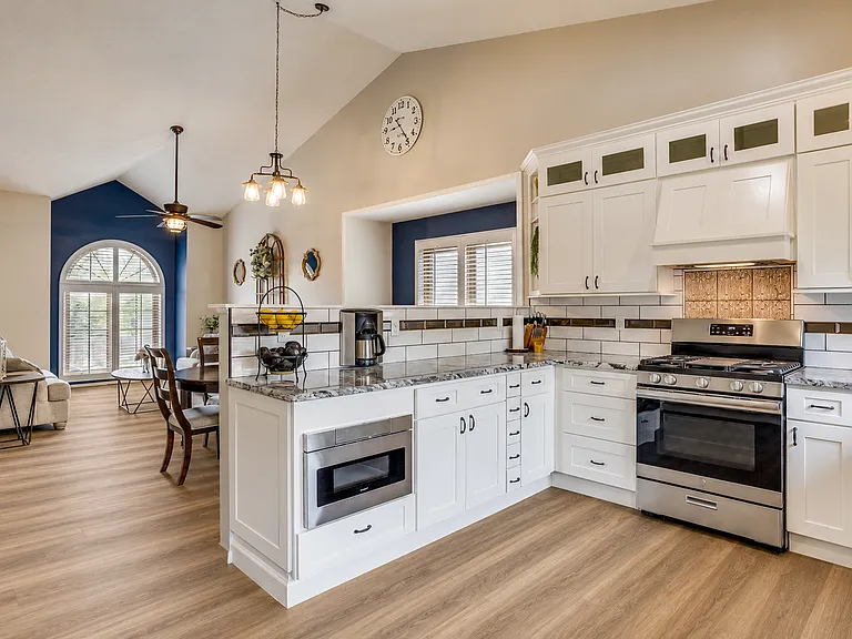 2411 N Button Bush Cir — Photo 4