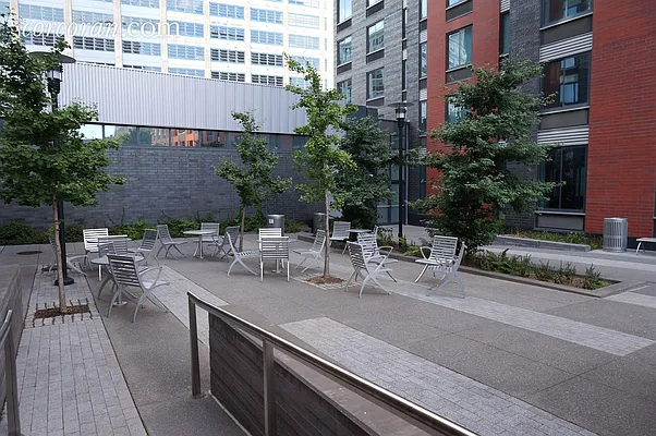 Rented by Corcoran | media 27