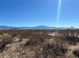 1406 W Mayan Dr, Golden Valley, AZ 86413