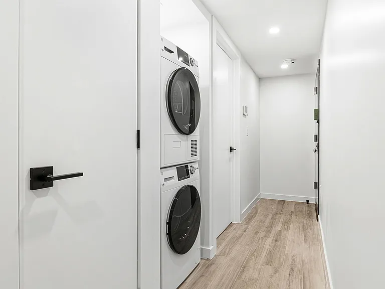 37 Woodhull St #1 — Photo 7