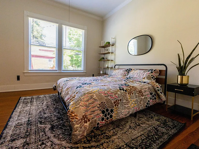 652 Boulevard SE — Photo 13