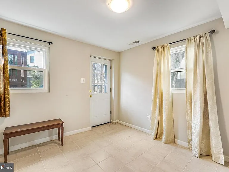 205 Tapawingo Rd SW — Photo 29