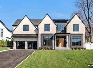 532 Burlington St, Paramus, NJ 07652