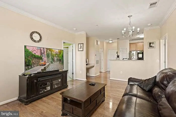 3830 Lightfoot St #326 — Photo 4