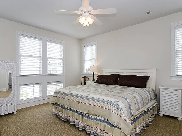 216 S Lumina Ave #B — Photo 18