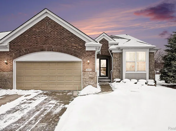 49579 Lakewood St, Macomb, MI 48042