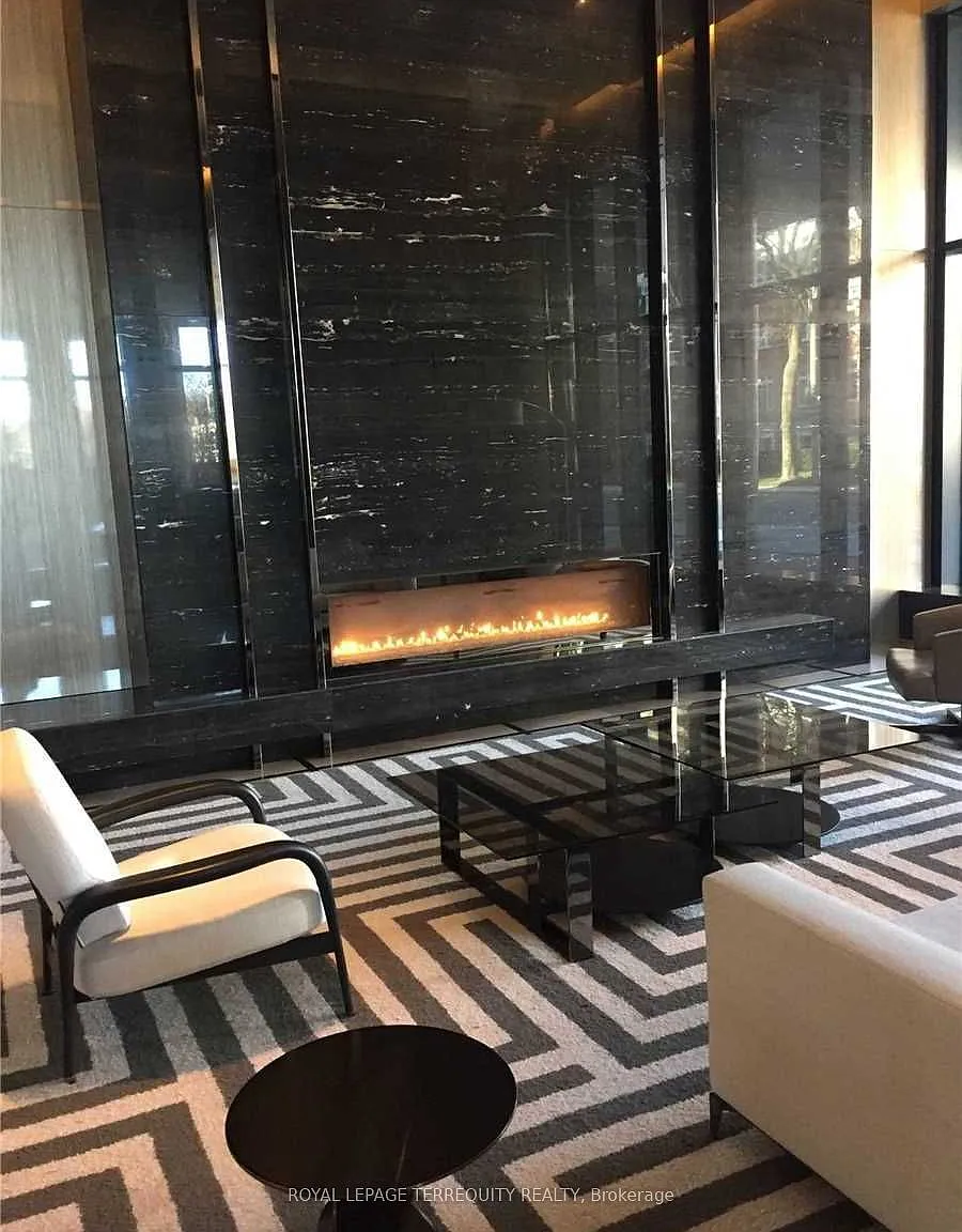 1 bed, $2,580 — Photo 2