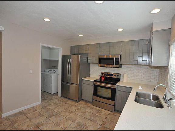 4th image of 237 Maricopa Dr