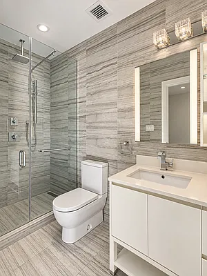 Bathroom, photo 1